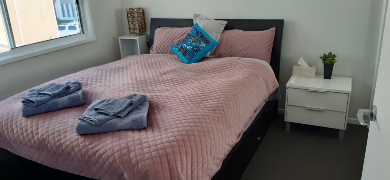 Hampton Homestay Palmview Екстериор снимка