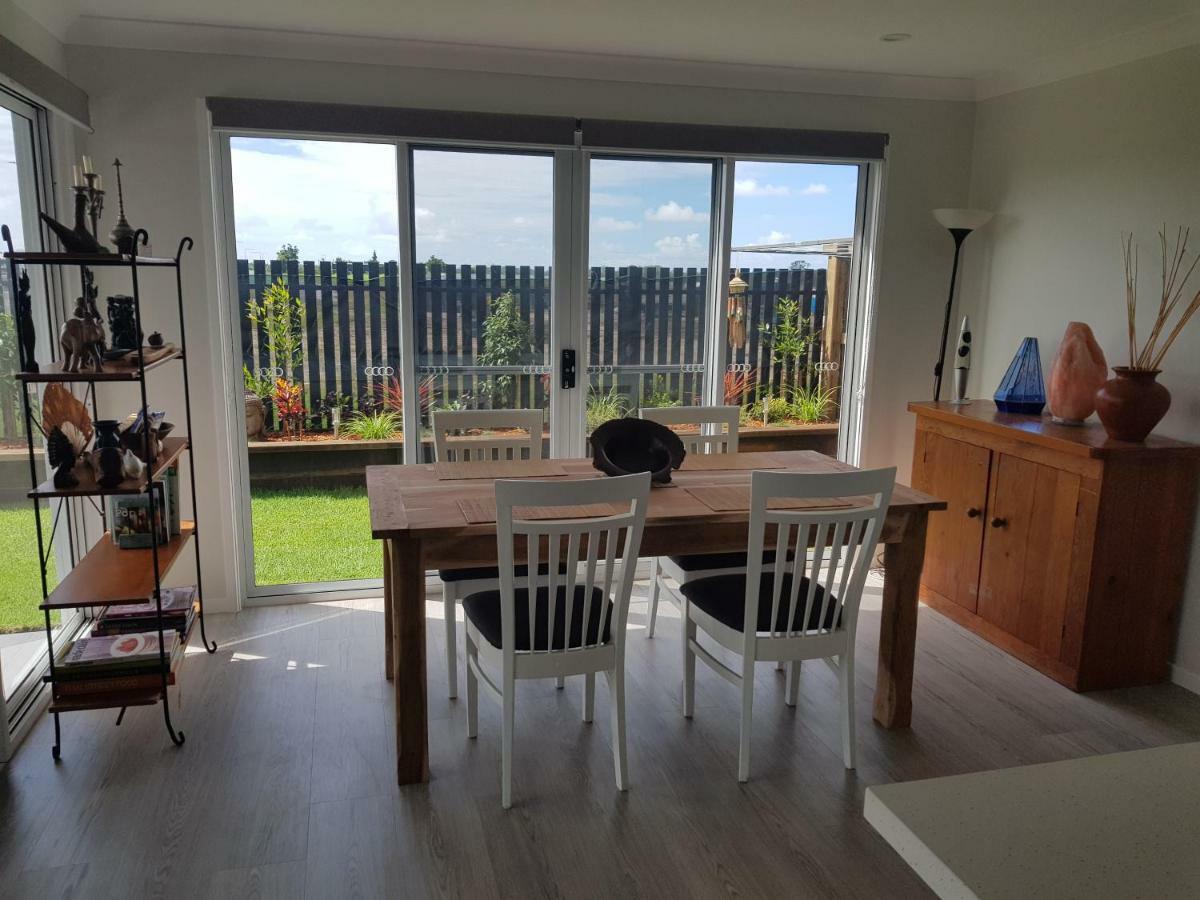Hampton Homestay Palmview Екстериор снимка